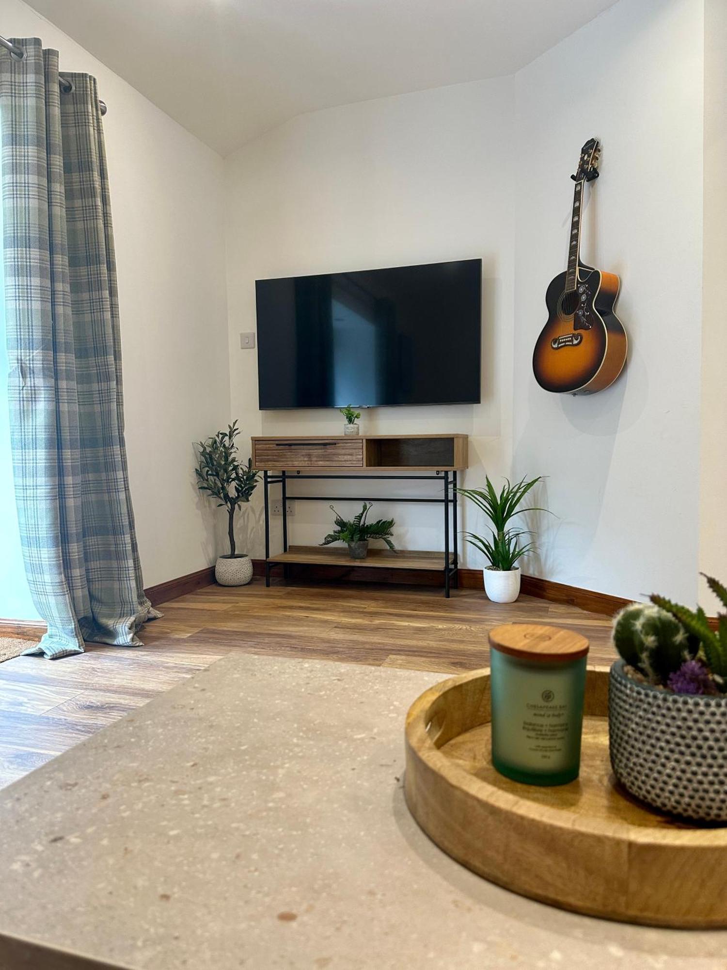 4 Sheraton Apartments Форт-Вільям Екстер'єр фото