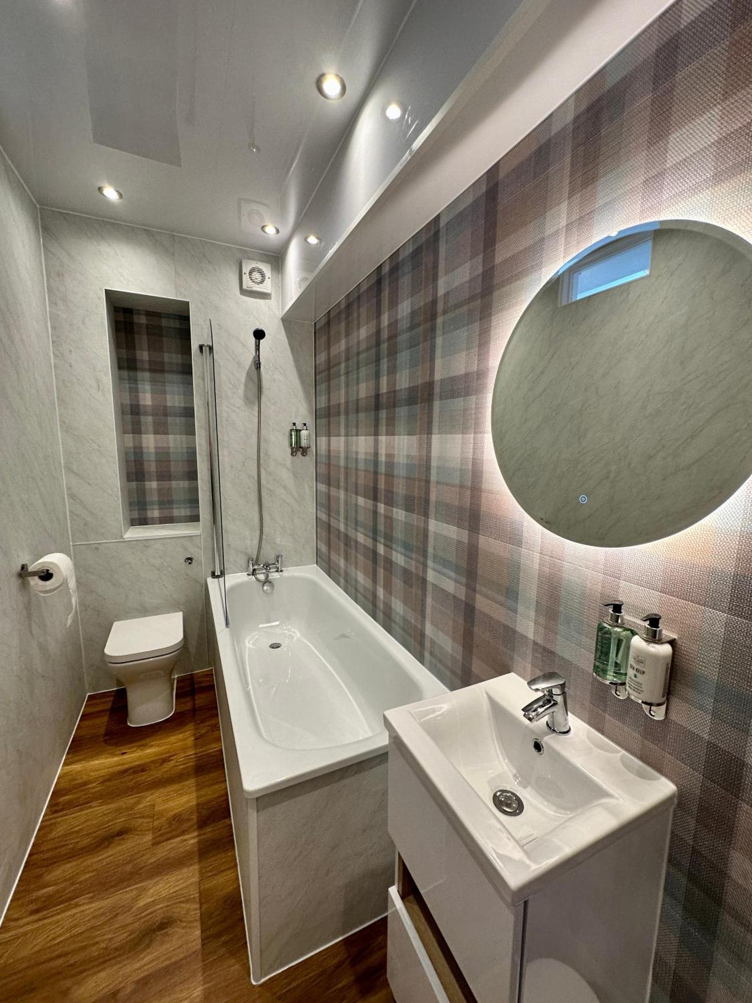 4 Sheraton Apartments Форт-Вільям Екстер'єр фото