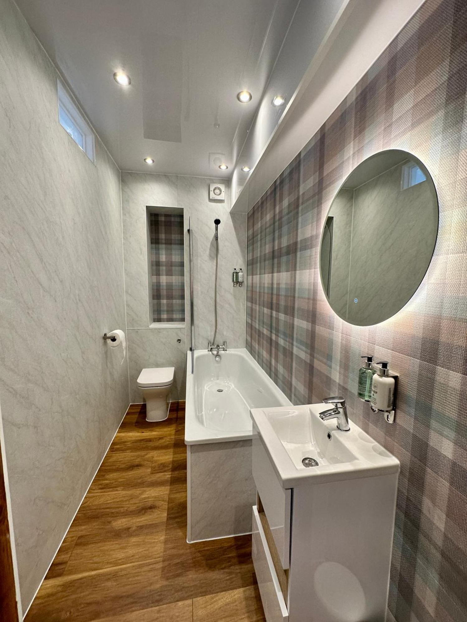 4 Sheraton Apartments Форт-Вільям Екстер'єр фото